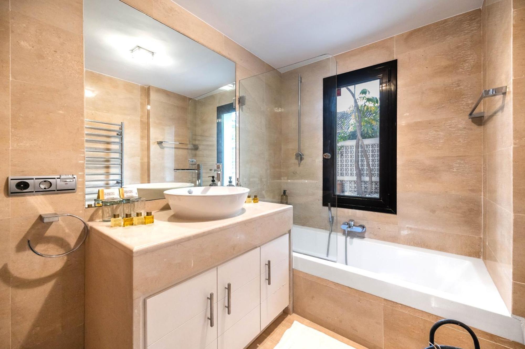 Vacation Marbella I Villa La Cabane, Prestige, Heated Pool, 300M To The Beach Exterior photo